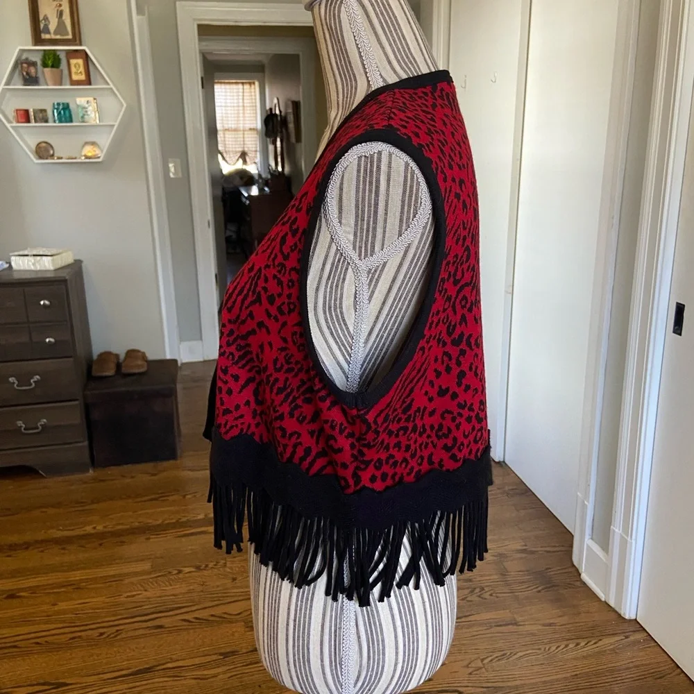 Sag Harbor Red and Black Animal Print Vest - Picture 3 of 5